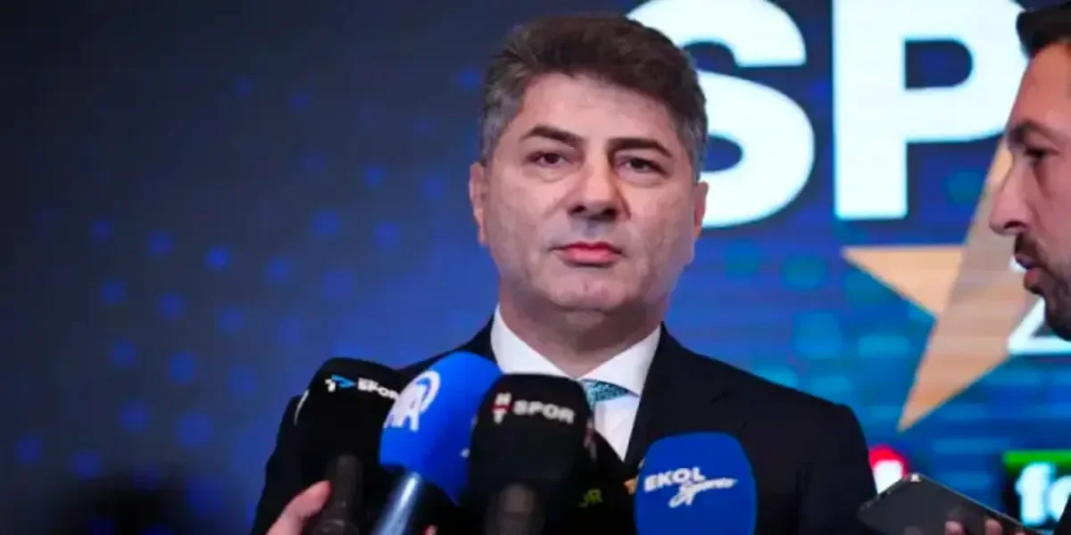 Fenerbahçe’de Seçim Ateşi Yükseldi! Hakan Safi’den Aydınlar’a Sert Sözler