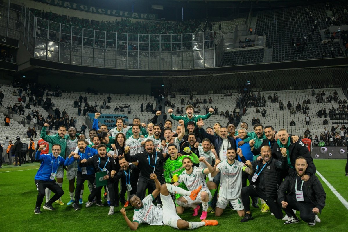 Konyaspor’dan tarihi zafer! 90+8’de gelen golle finale yükseldi