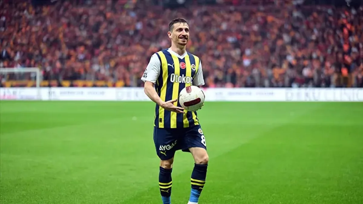 Fenerbahçe’de Kadro Dışı Sayısı Üçe Yükseldi: Mert Hakan Yandaş da Kapsamda