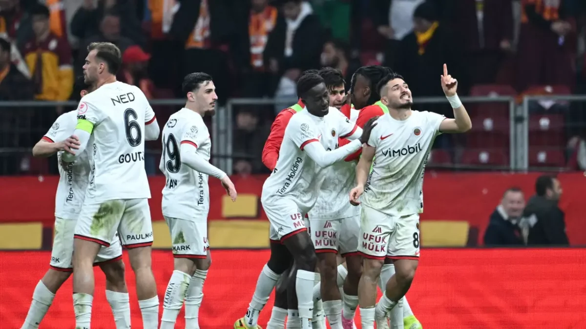 RAMS Park’ta Şok! Galatasaray Kupaya Veda Etti, Gençlerbirliği Yarı Finalde